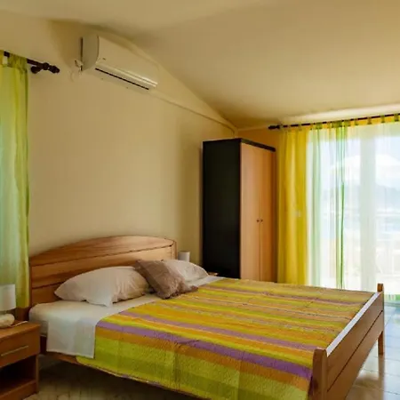 Dari - Near The Beach Апартаменты Рогозница