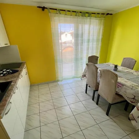Апартаменты Dari - Near The Beach Рогозница