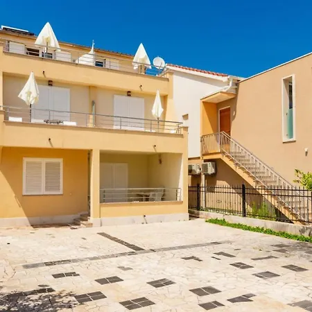 Dari - Near The Beach Апартаменты