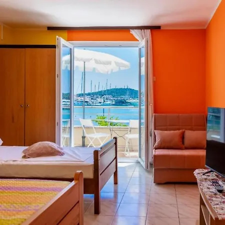 Апартаменты Dari - Near The Beach Рогозница